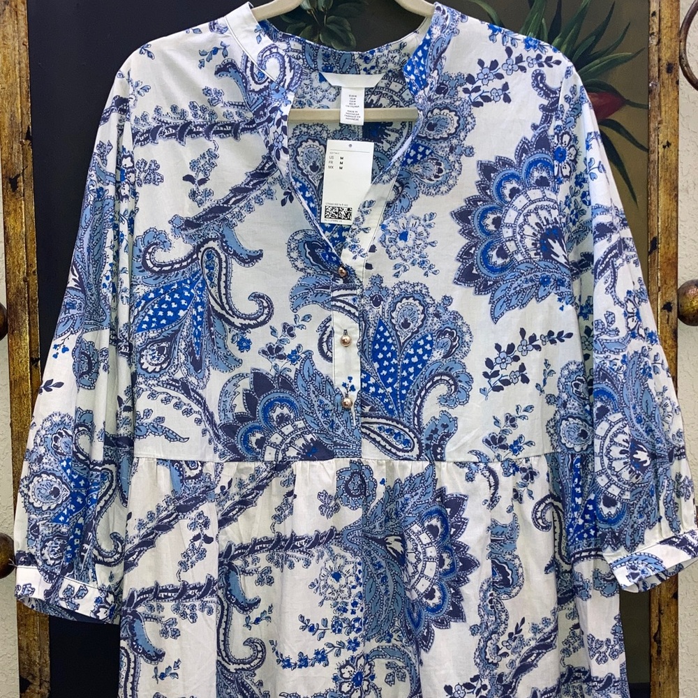 H&M Paisley V-Neck Tiered Dress w/ Gold-Tone Buttons 100% Cotton P2P 21 in. - Picture 4 of 11
